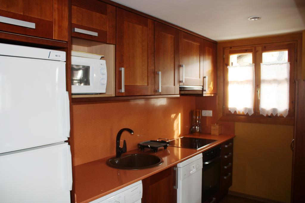 Apartamentos El Rincon De Benas Benasque Bilik gambar