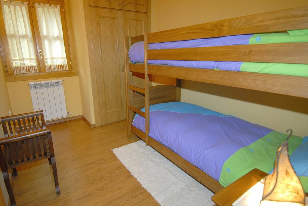 Apartamentos El Rincon De Benas Benasque Bilik gambar