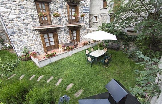 Apartamentos El Rincon De Benas Benasque Bilik gambar